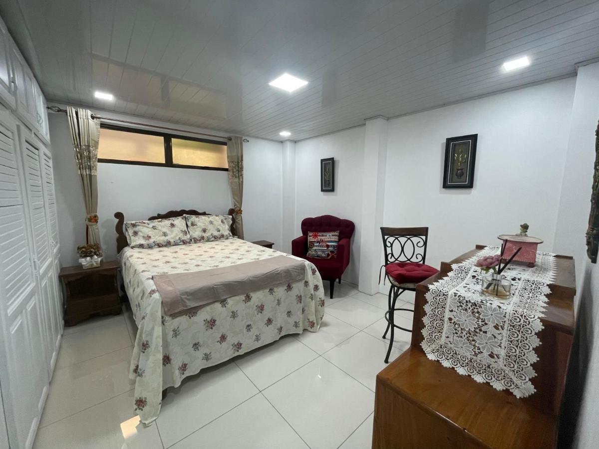 Apartmán Alicia'S Place 10 Min From Airport Alajuela Exteriér fotografie