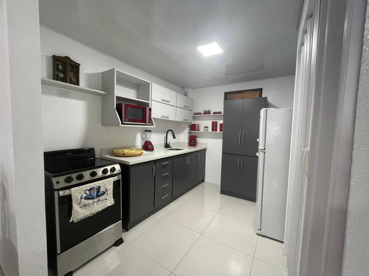 Apartmán Alicia'S Place 10 Min From Airport Alajuela Exteriér fotografie